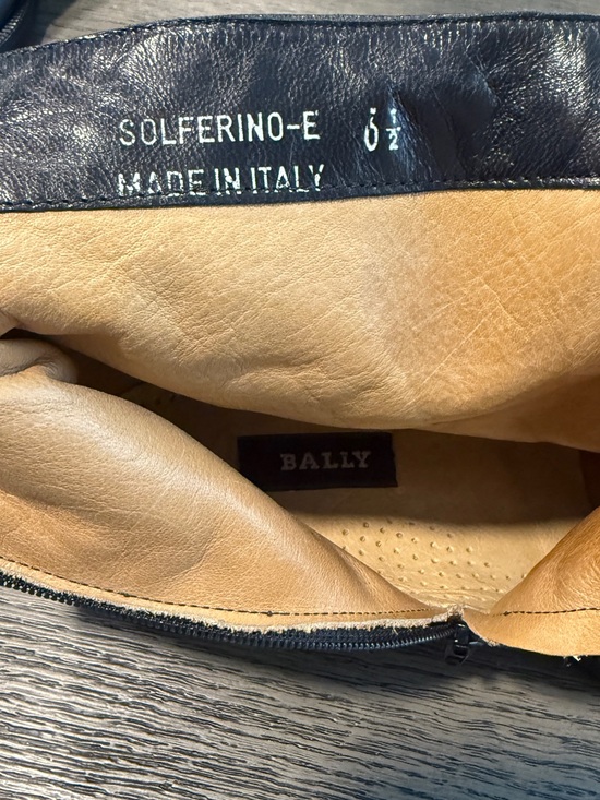 Bally Black Genuine Leather Square-Toe Chukka Zip Boots main image 7